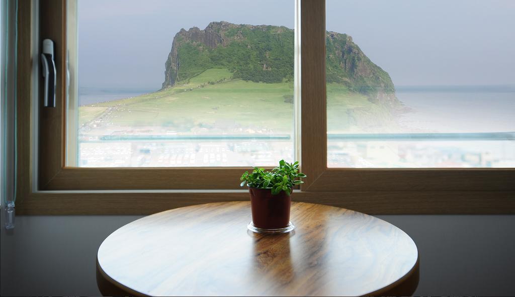 Seongsanpo Love Pension Seogwipo Exterior photo