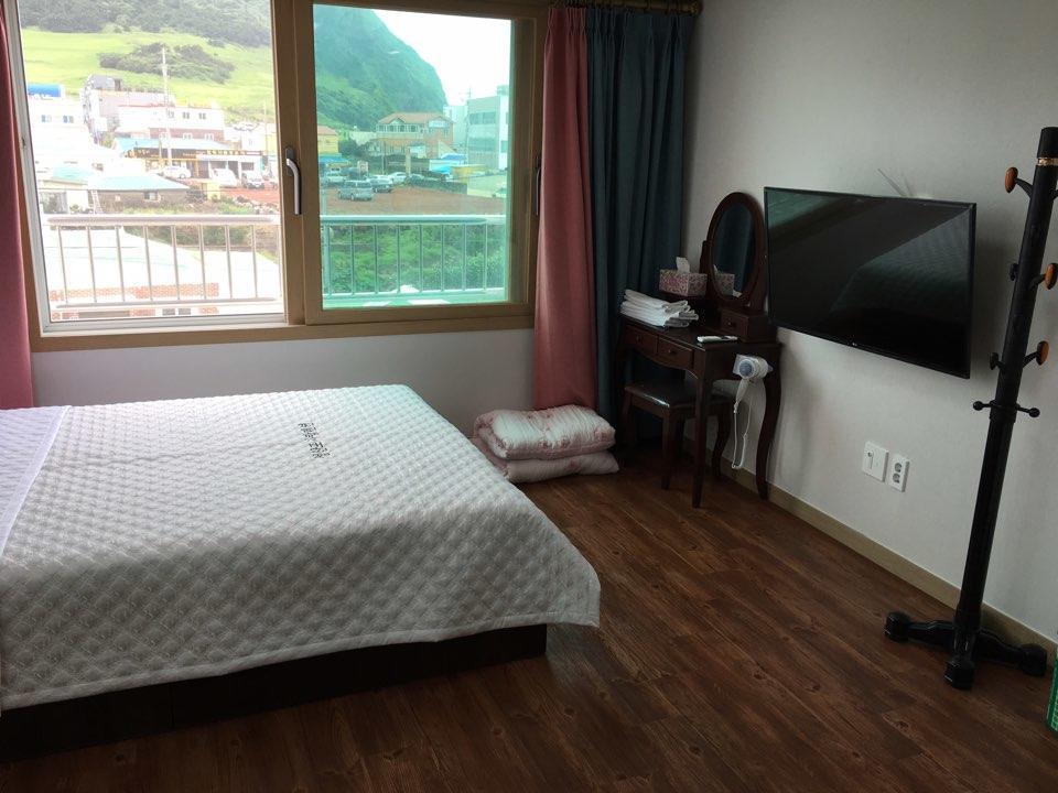 Seongsanpo Love Pension Seogwipo Exterior photo